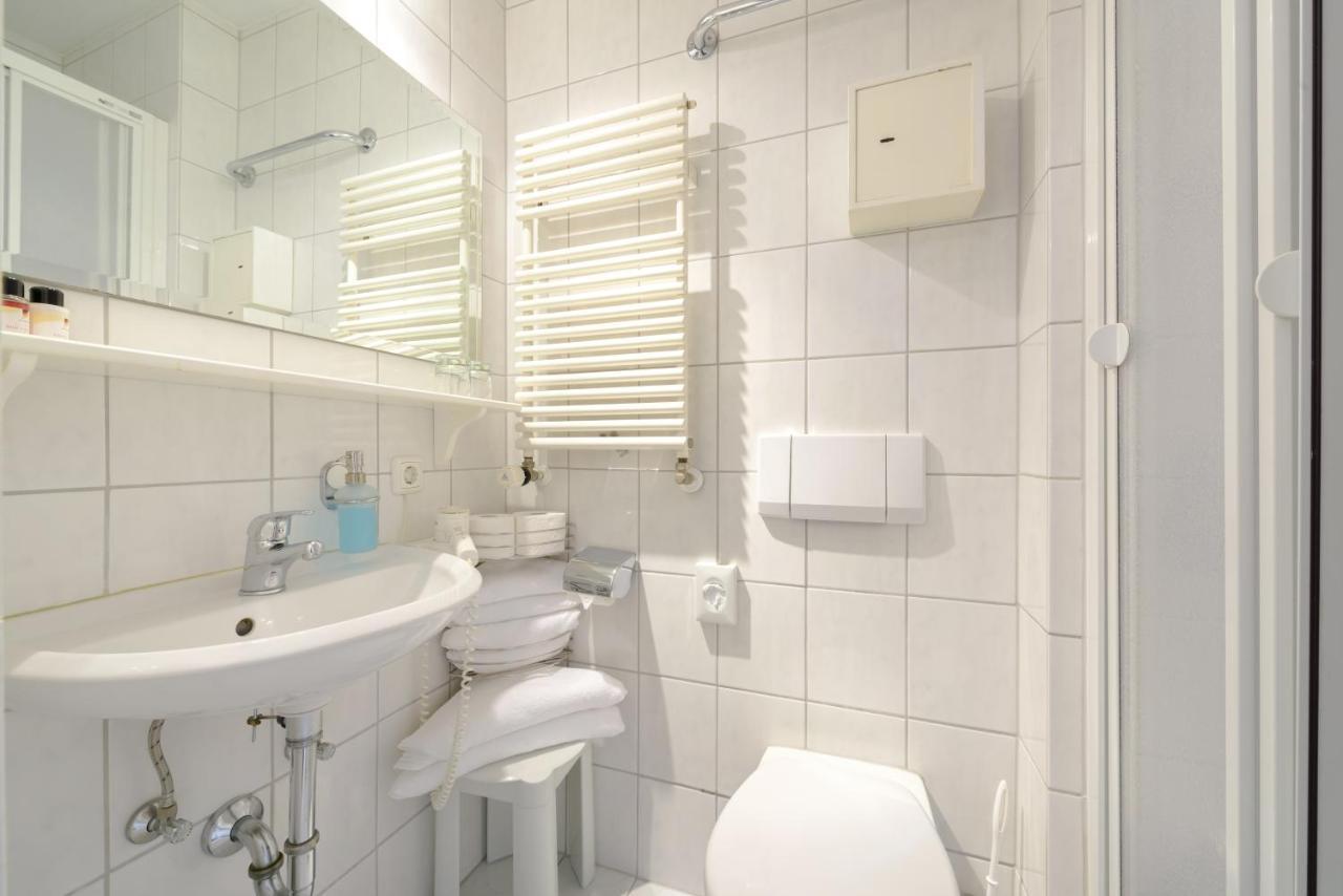 Hotel "Malerwinkel" Gmbh Seeon-Seebruck Oda fotoğraf