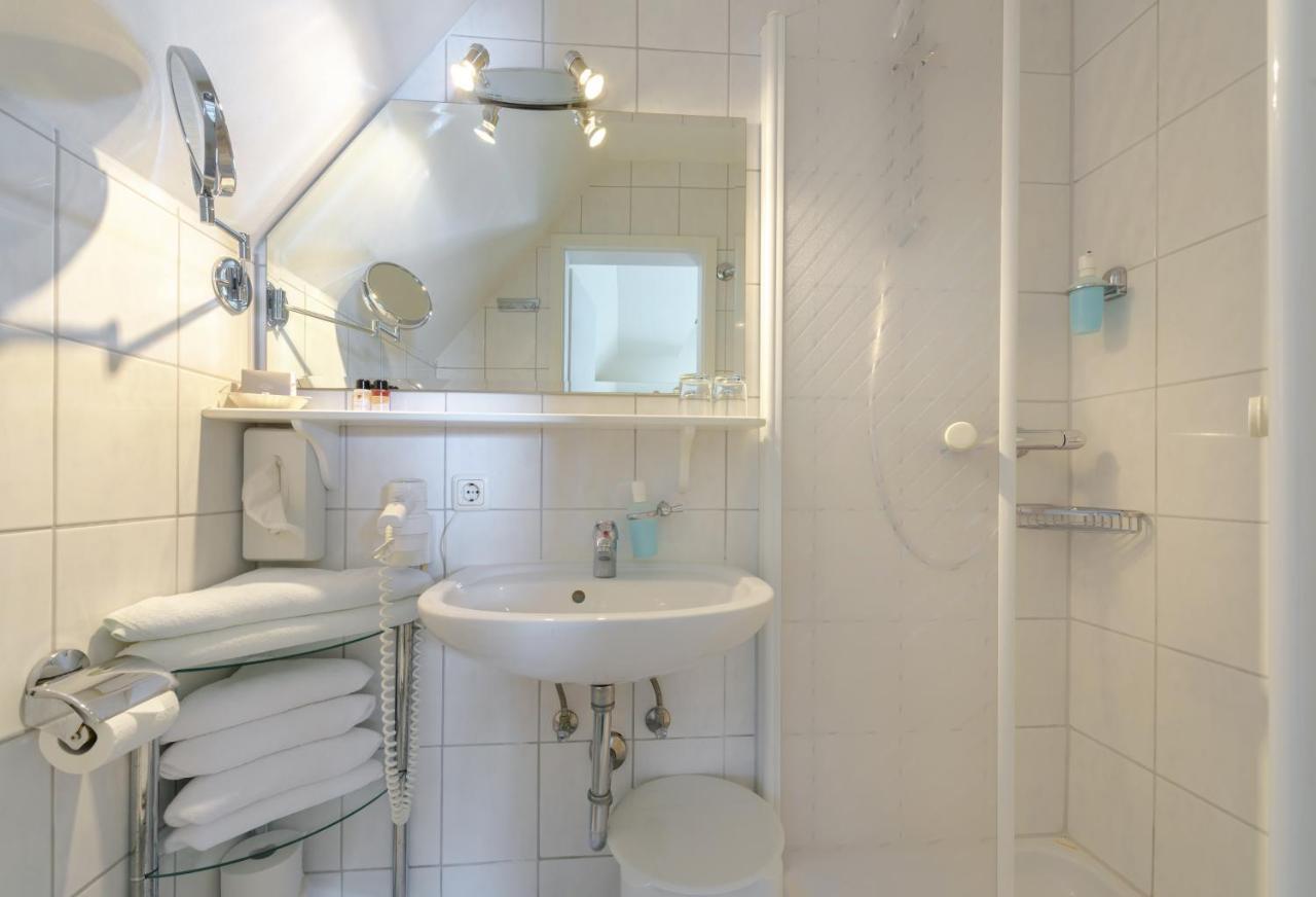 Hotel "Malerwinkel" Gmbh Seeon-Seebruck Oda fotoğraf