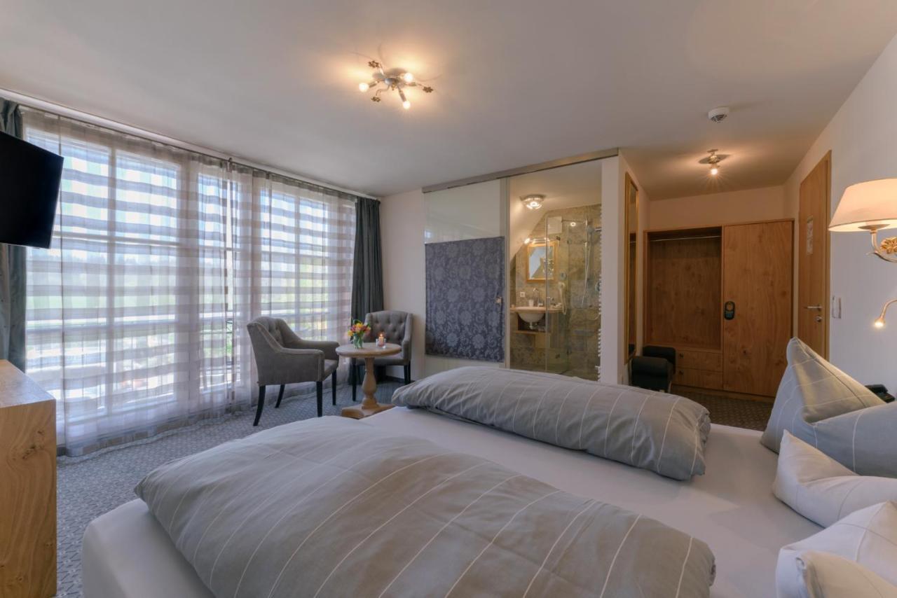 Hotel "Malerwinkel" Gmbh Seeon-Seebruck Oda fotoğraf