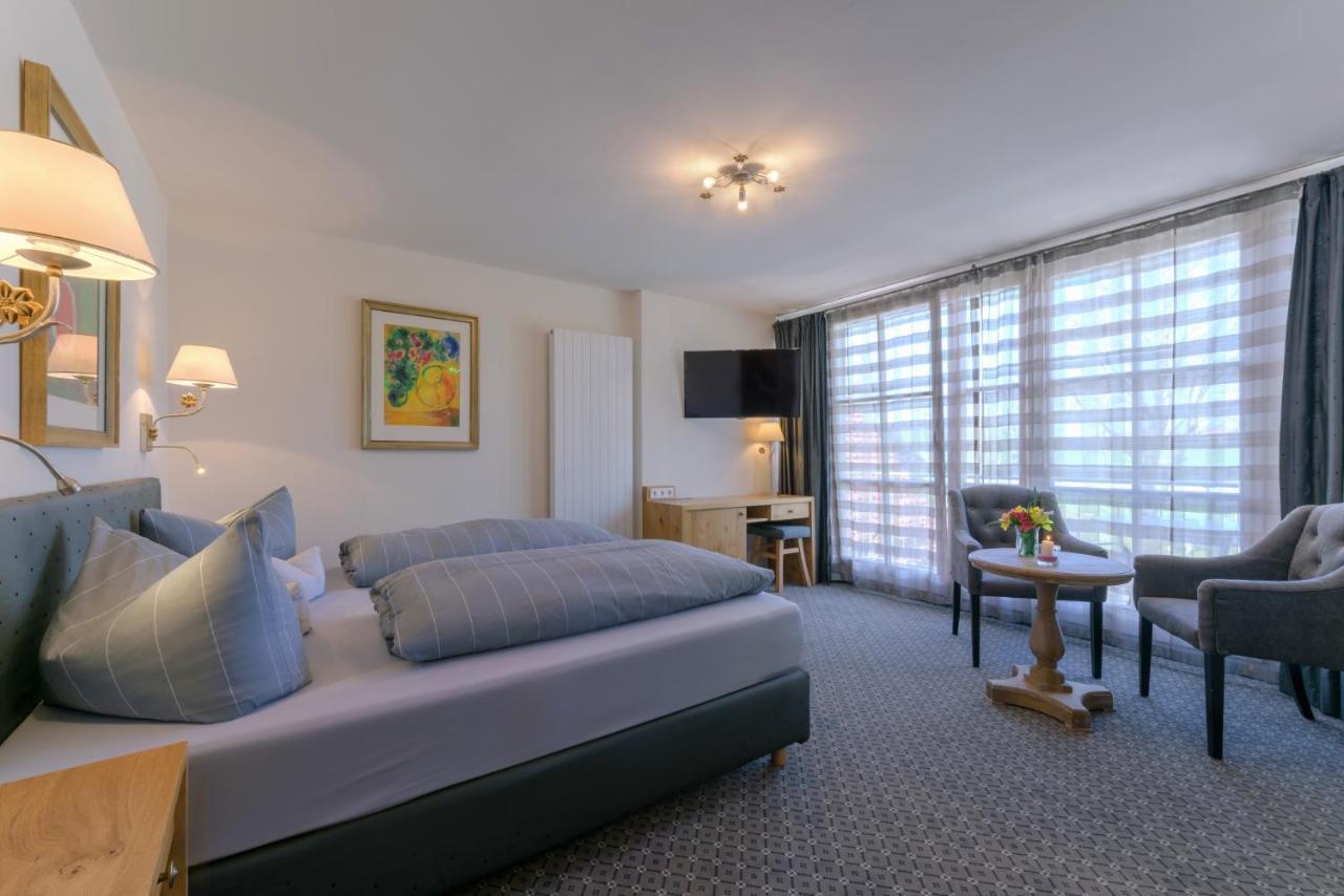 Hotel "Malerwinkel" Gmbh Seeon-Seebruck Oda fotoğraf